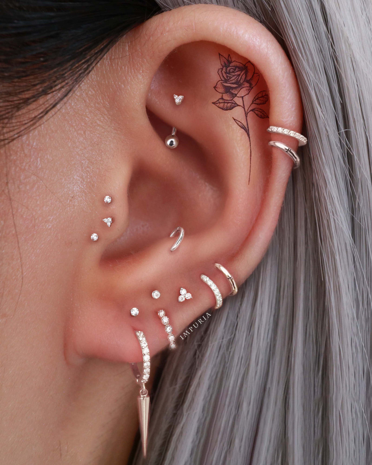 Clover Flower Cartilage Stud Earring 16G Beautiful Dreamy Star Celestial Ear Curation Style Ideas for Women - www.Impuria.com #earpiercings