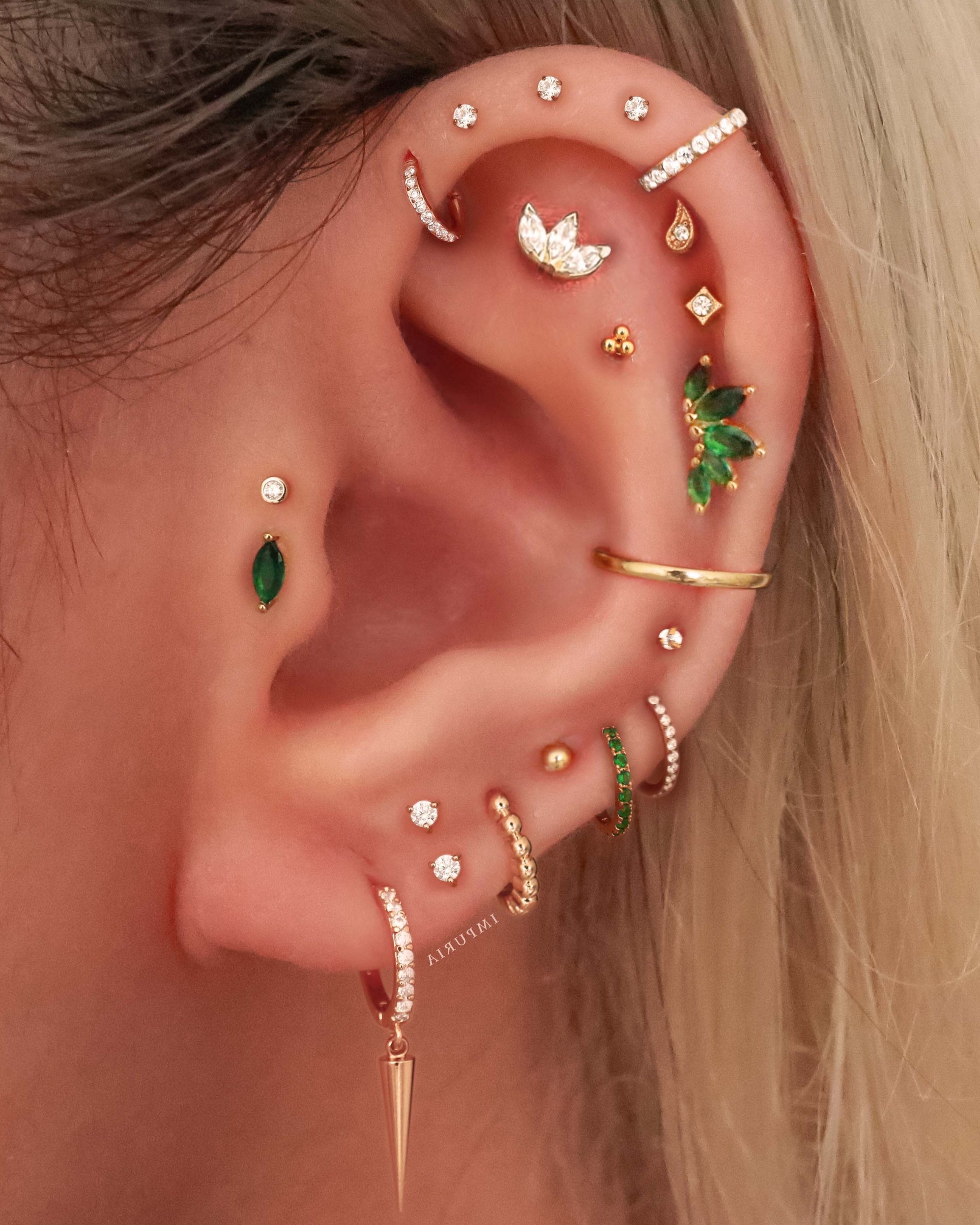 Green Crystal Cartilage Ring Hoop Clicker Bohemian Ear Piercing Curation Ideas for Women - www.Impuria.com #earpiercings