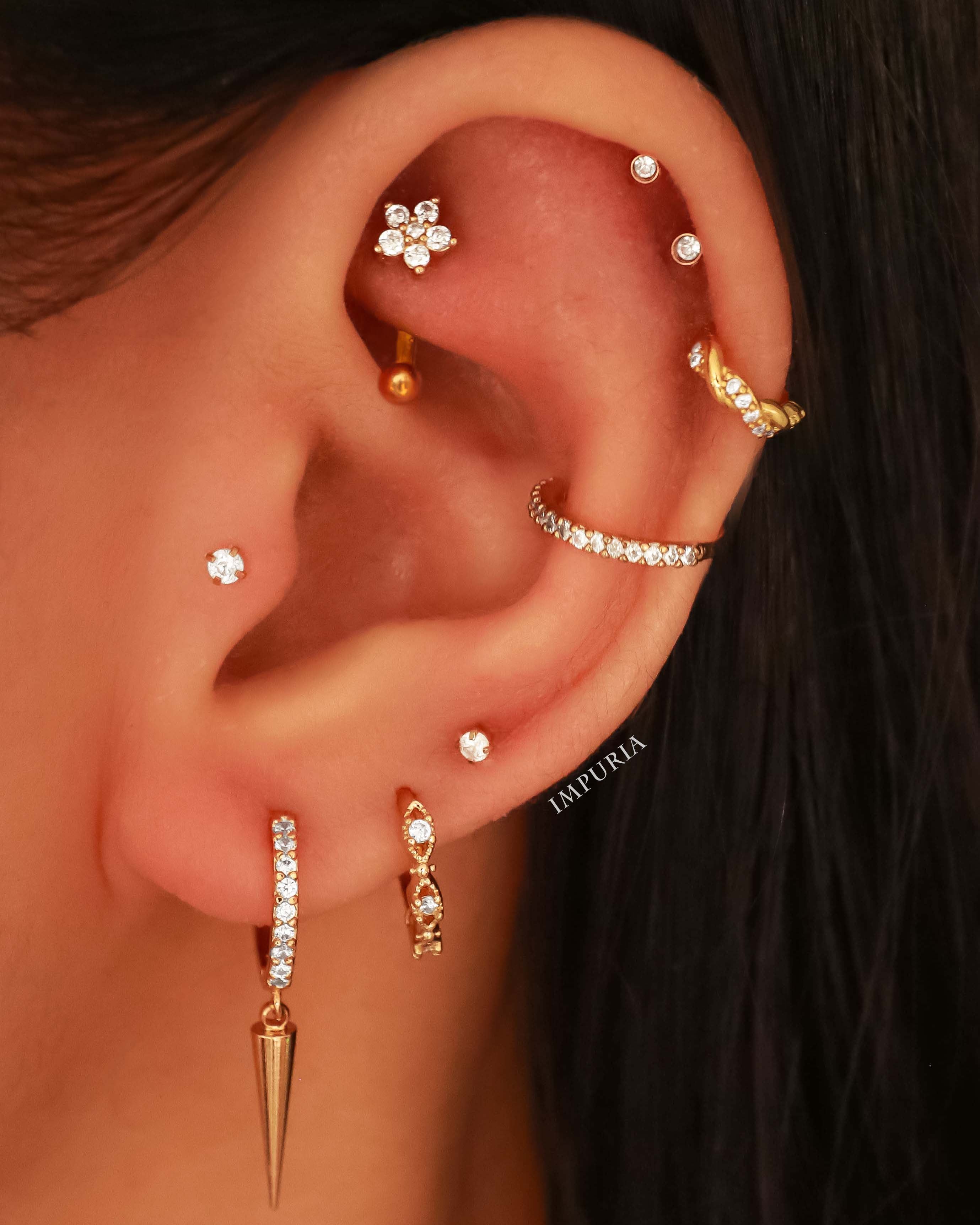 Ear Curation Ideas Crystal Cartilage Helix Tragus Conch Earring Hoop Ring 16G - ideias fofas de piercing na orelha - www.Impuria.com