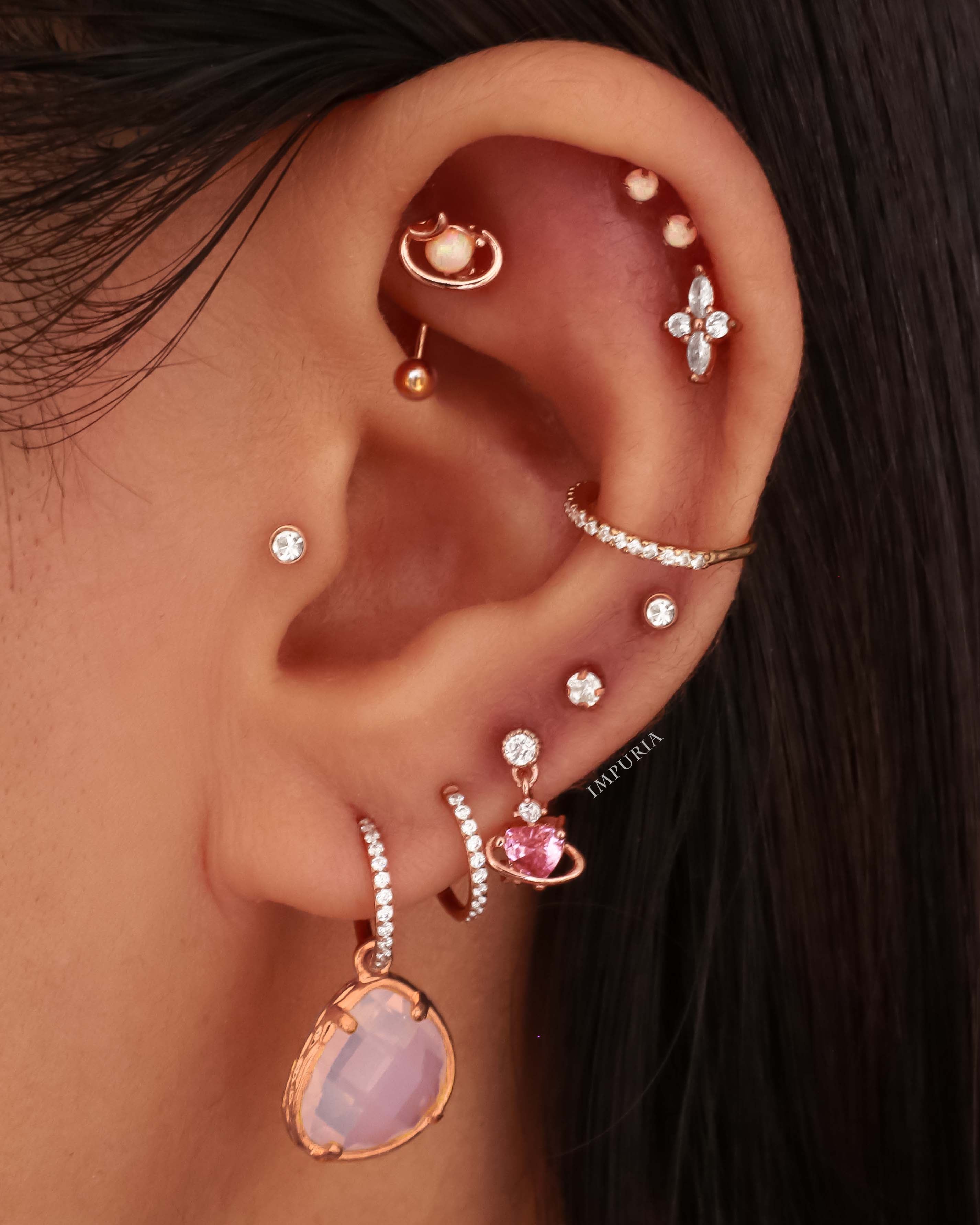 Ear Curation Ideas Crystal Cartilage Helix Tragus Conch Earring Hoop Ring 16G - ideias fofas de piercing na orelha - www.Impuria.com