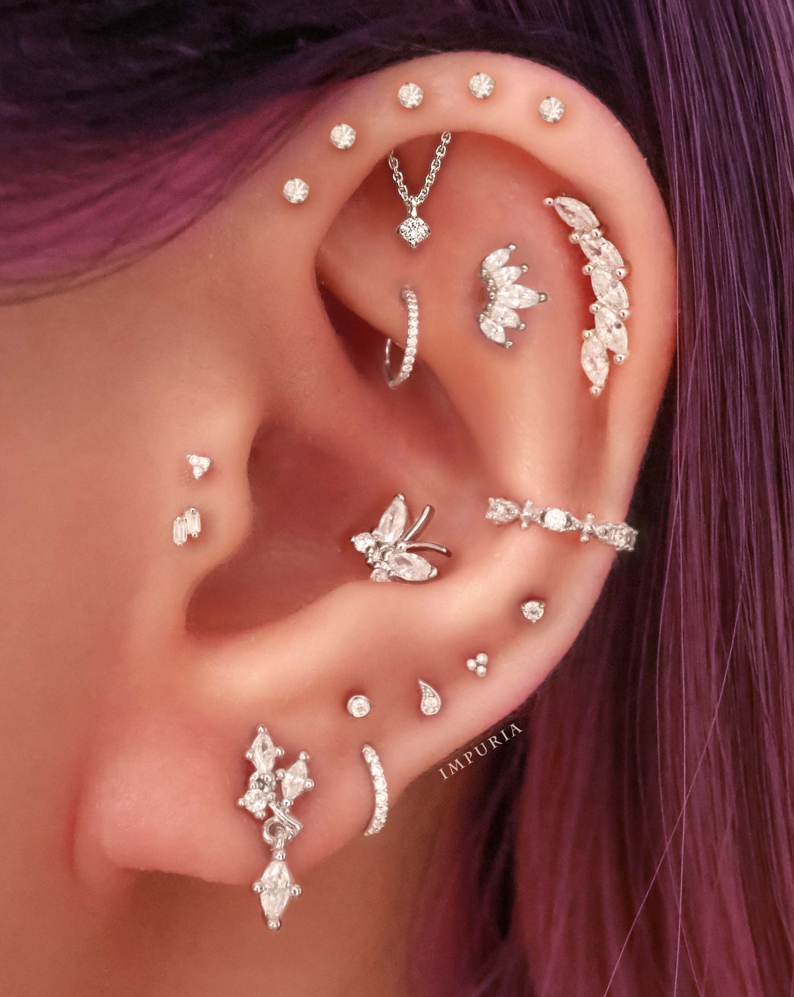 Forward Helix Earring Studs Multiple Silver Ear Piercing Ideas for Women for Females - Ideas para perforar la oreja - www.Impuria.com #earpiercings 
