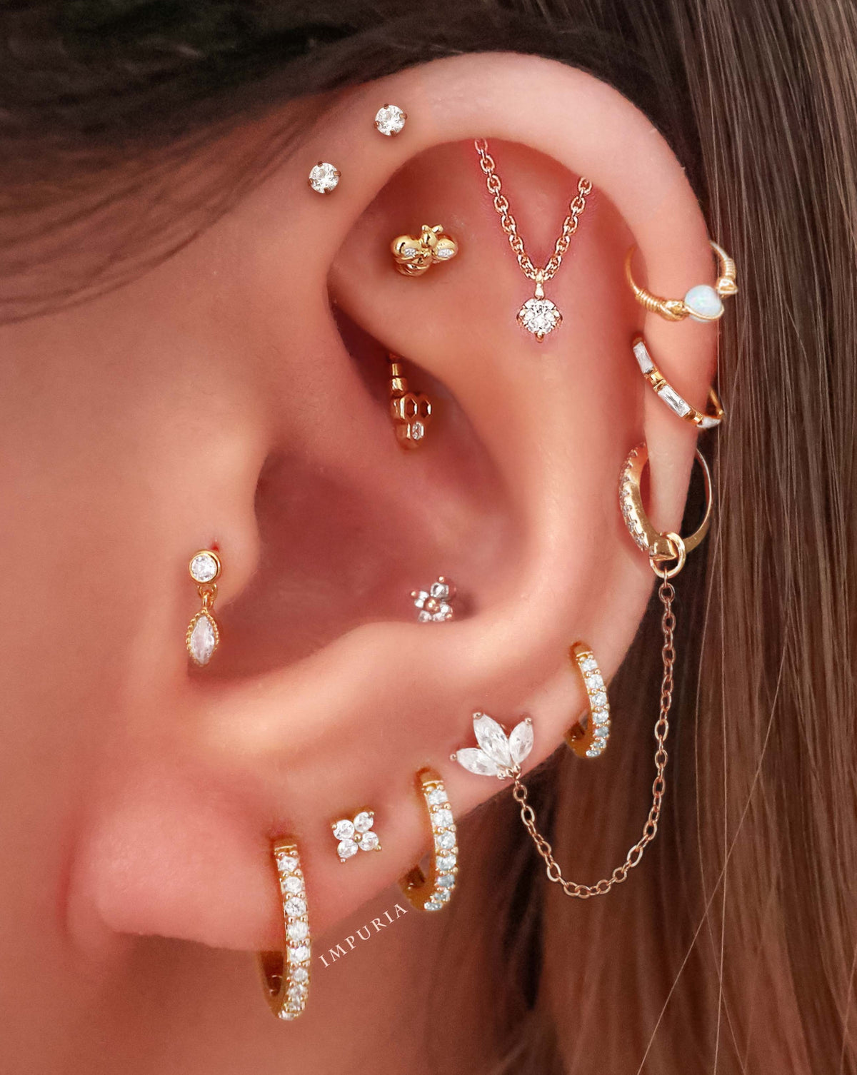 Stacked Gold Ear Curation Ideas - Hidden Helix Round Drop Stud Earring - www.Impuria.com #earpiercings