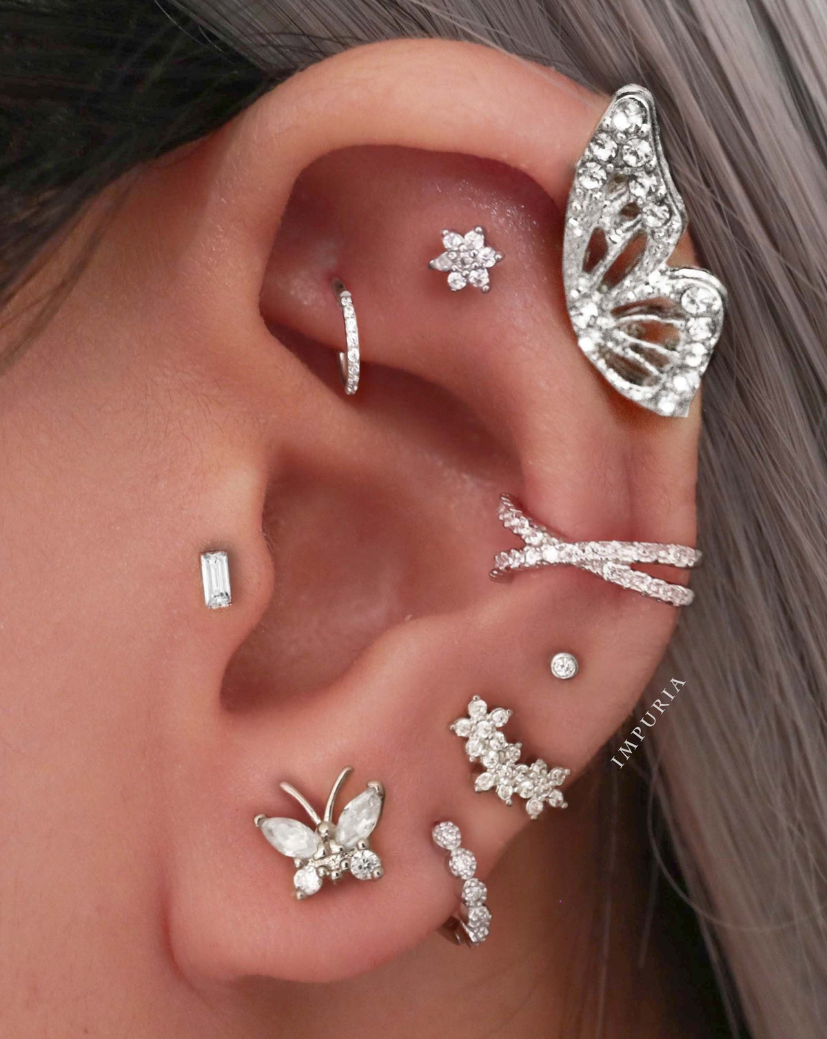 Cute Butterfly Ear Piercing Curation Placement Ideas for Women - ideias para piercing na orelha - www.Impuria.com